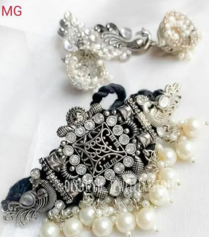 Mad Over Fashion White Stone Work Set